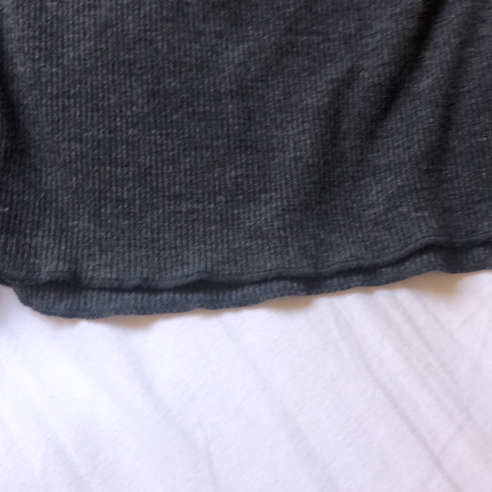 Crop Top - Picture 3 of 4